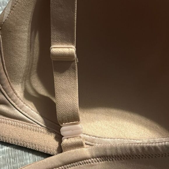 VANITY FAIR multi-function bra- size 38D - Picture 7 of 9